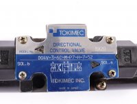 TOKIMEC VICKERS Directional Control Valve DG4V-3-6C-M-P7-H-7-52 #used
