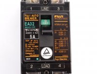 FUJI Electric Auto Breaker EA32 BB2AEA-005 5A #used