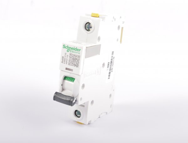 Schneider Electric Leitungsschutzschalter Acti9 iC60H C10 A9F07110 #new w/o box